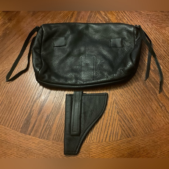 🏍️Conceal Carry Nicely Textured Black Genuine Leather Cycle Bag! - Picture 8 of 9